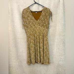 NWT Old Navy Waist-Defined Sleeveless Tie-Shoulder Smocked Mini Dress Size L